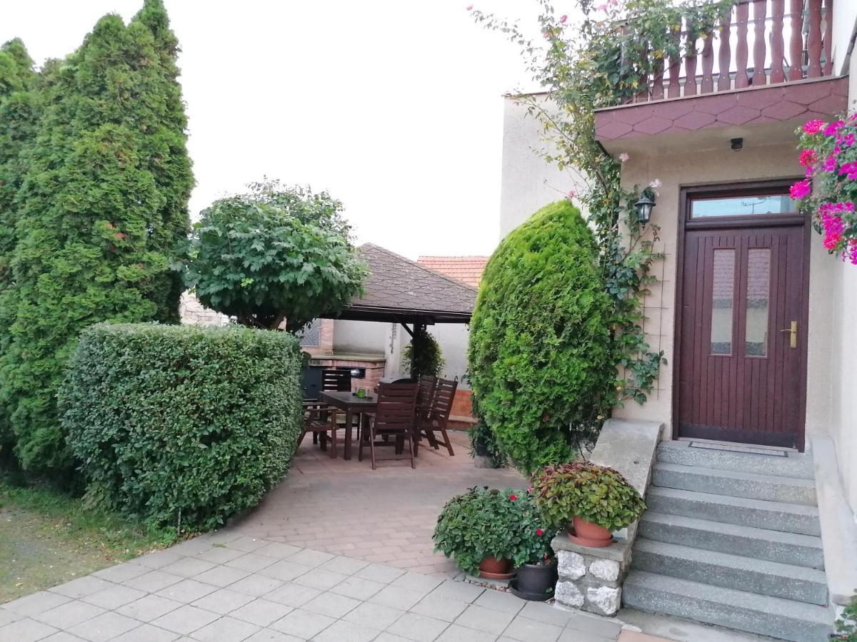 Ubytovani Na Spaciru Mikulov Exterior foto